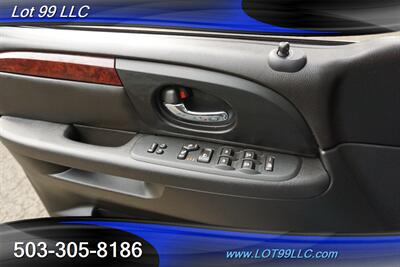 2009 GMC Envoy Denali AWD V8 5.3L Heated Leather Moon Roof   - Photo 25 - Milwaukie, OR 97267