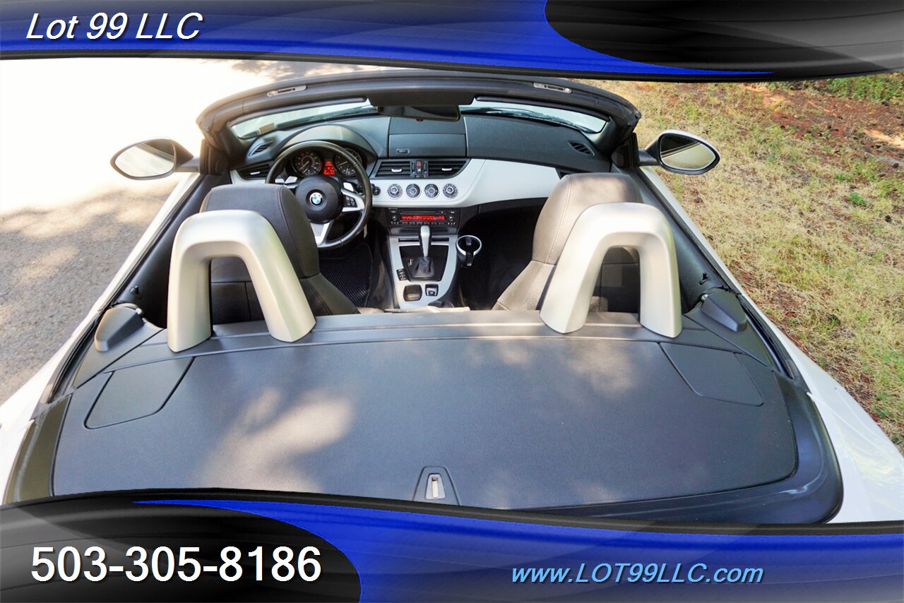 2009 BMW Z4 Hard Top Convertible 50K Black Leather Seats GPS   - Photo 2 - Milwaukie, OR 97267