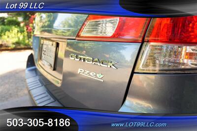 2013 Subaru Outback 2.5i AWD Wagon 6 Speed Manual 2 OWNERS   - Photo 31 - Milwaukie, OR 97267