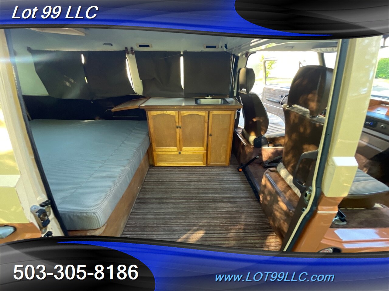 1981 Volkswagen Bus/Vanagon L w/ Sink-NEW BED NEW UPHOLSTERY 173k Miles   - Photo 23 - Milwaukie, OR 97267