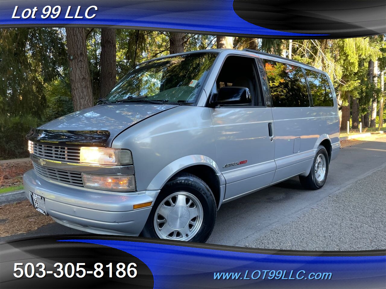 2000 Chevrolet Astro LS Extended ** AWD ** Passenger Van   - Photo 2 - Milwaukie, OR 97267
