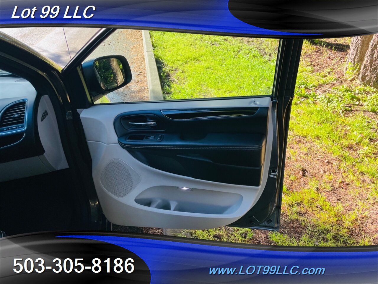 2018 Dodge Grand Caravan SXT 104k Leather Navigation  3rd Row Seat   - Photo 37 - Milwaukie, OR 97267