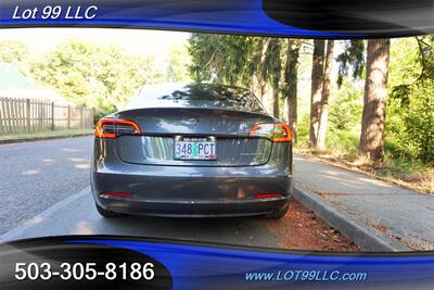 2018 Tesla Model 3 PERFORMANCE DUAL MOTORS 50K Leather AUTOPILOT   - Photo 10 - Milwaukie, OR 97267