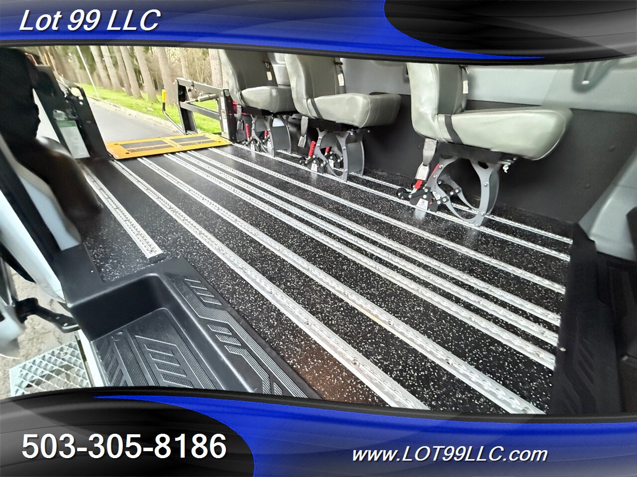 2018 Ford Transit MID Roof ** 54k ** WHEELCHAIR VAN** 5 Passenger  34 " BraunAbility Rear Lift 1-Owner Service History - Photo 24 - Milwaukie, OR 97267