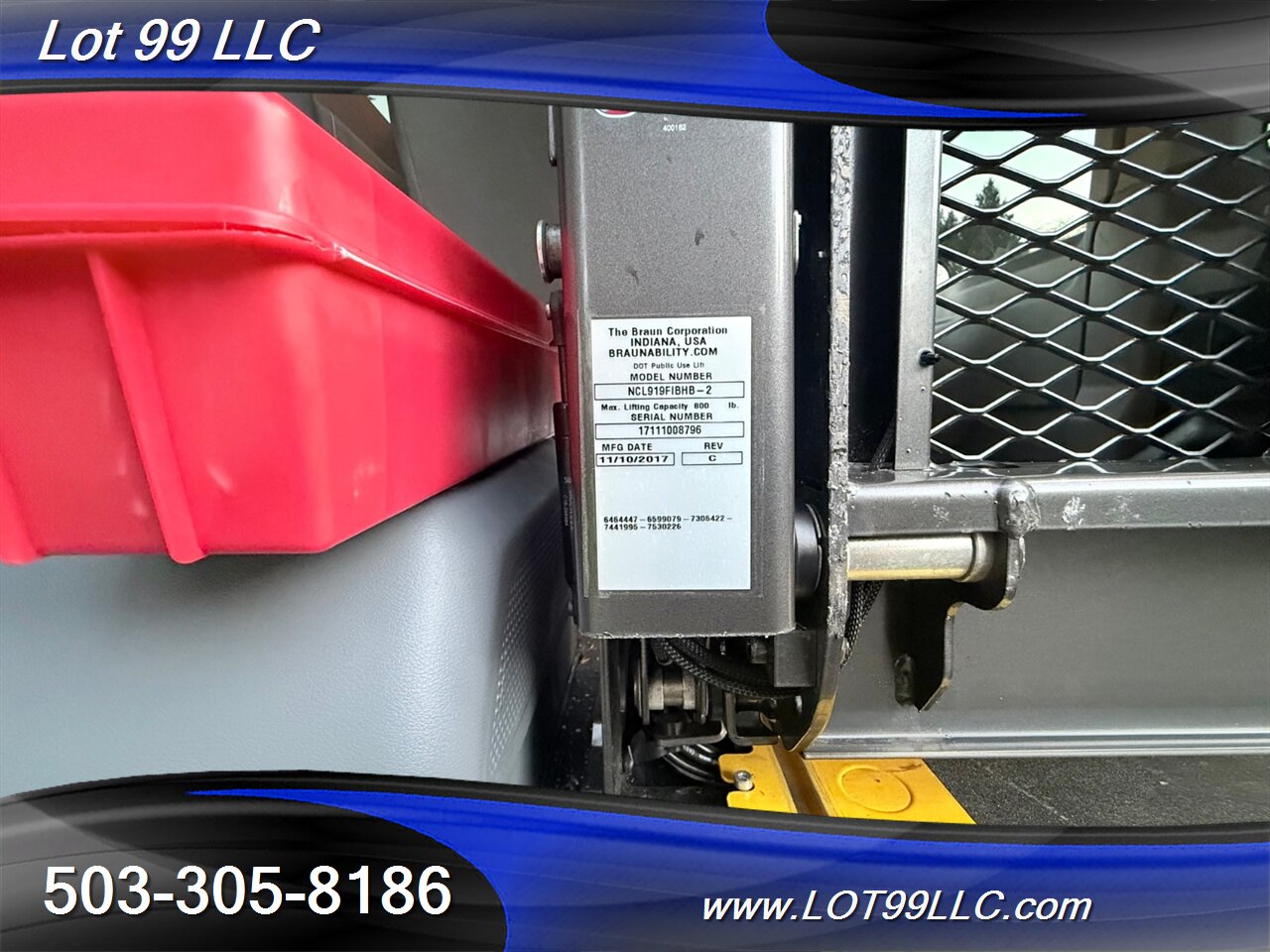 2018 Ford Transit MID Roof ** 54k ** WHEELCHAIR VAN** 5 Passenger  34 " BraunAbility Rear Lift 1-Owner Service History - Photo 42 - Milwaukie, OR 97267