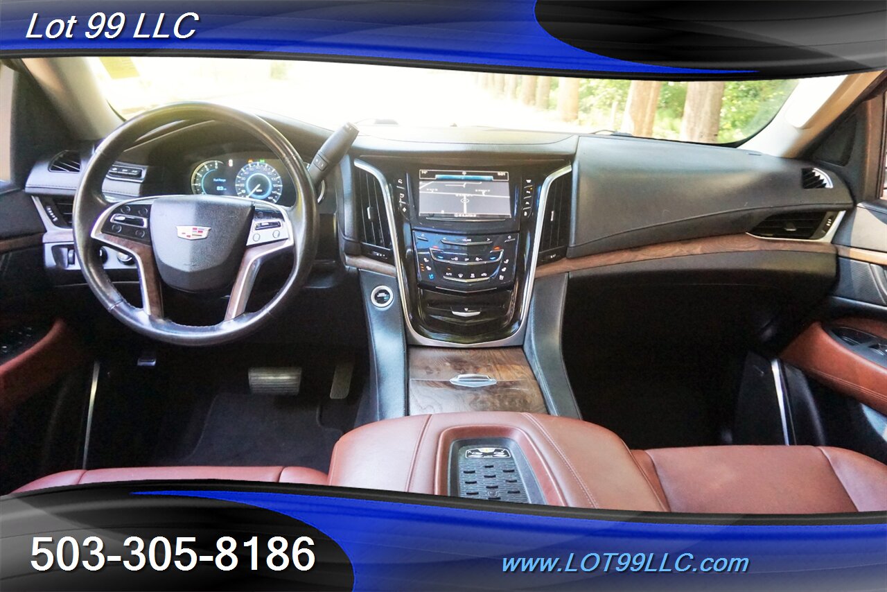 2016 Cadillac Escalade ESV Luxury Collection   - Photo 2 - Milwaukie, OR 97267