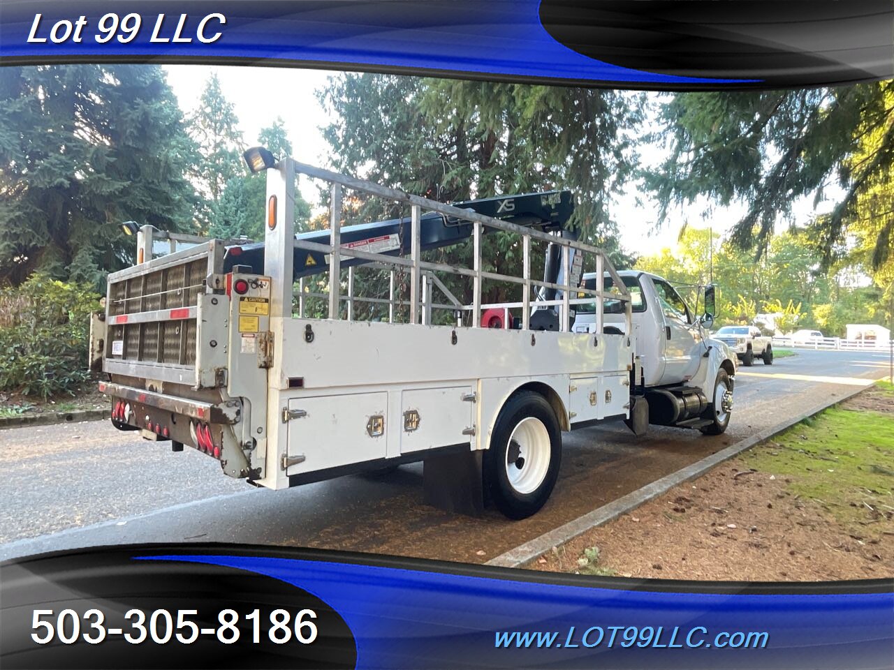 2007 Ford F650 OTR TIRE SERVICE TRUCK with CRANE and Lift Gate   - Photo 11 - Milwaukie, OR 97267