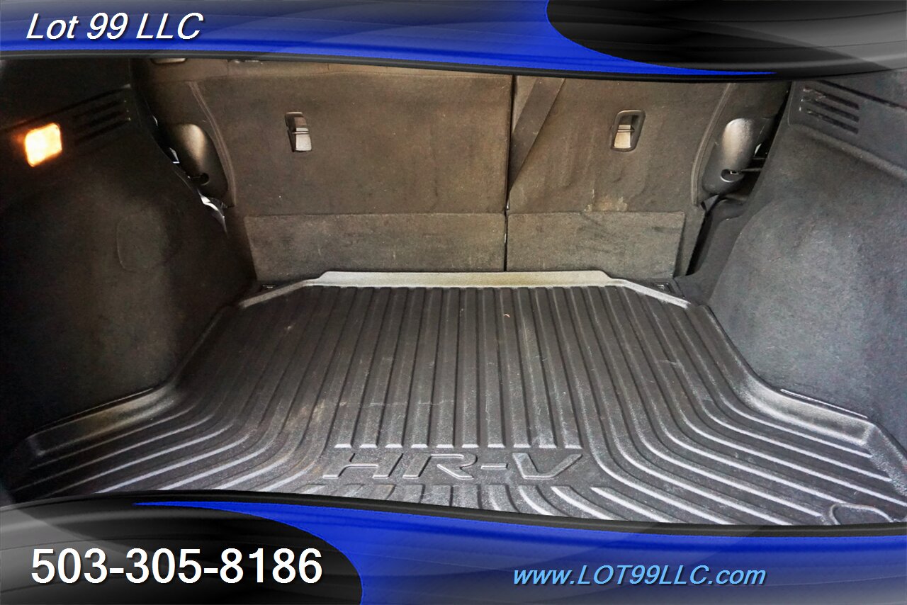 2018 Honda HR-V LX AWD 1.8L Automatic New Tires 2 OWNERS 31 MPG   - Photo 15 - Milwaukie, OR 97267