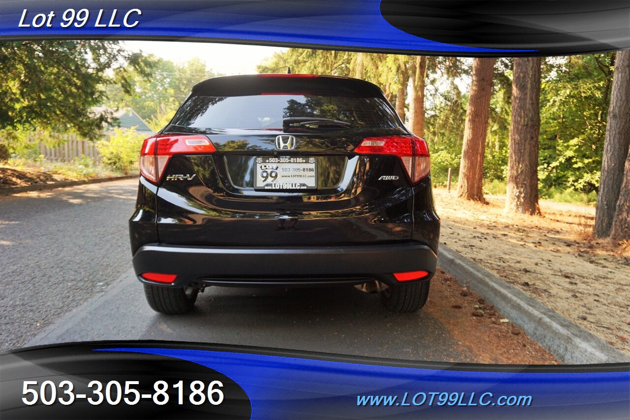 2018 Honda HR-V LX AWD 1.8L Automatic New Tires 2 OWNERS 31 MPG   - Photo 10 - Milwaukie, OR 97267