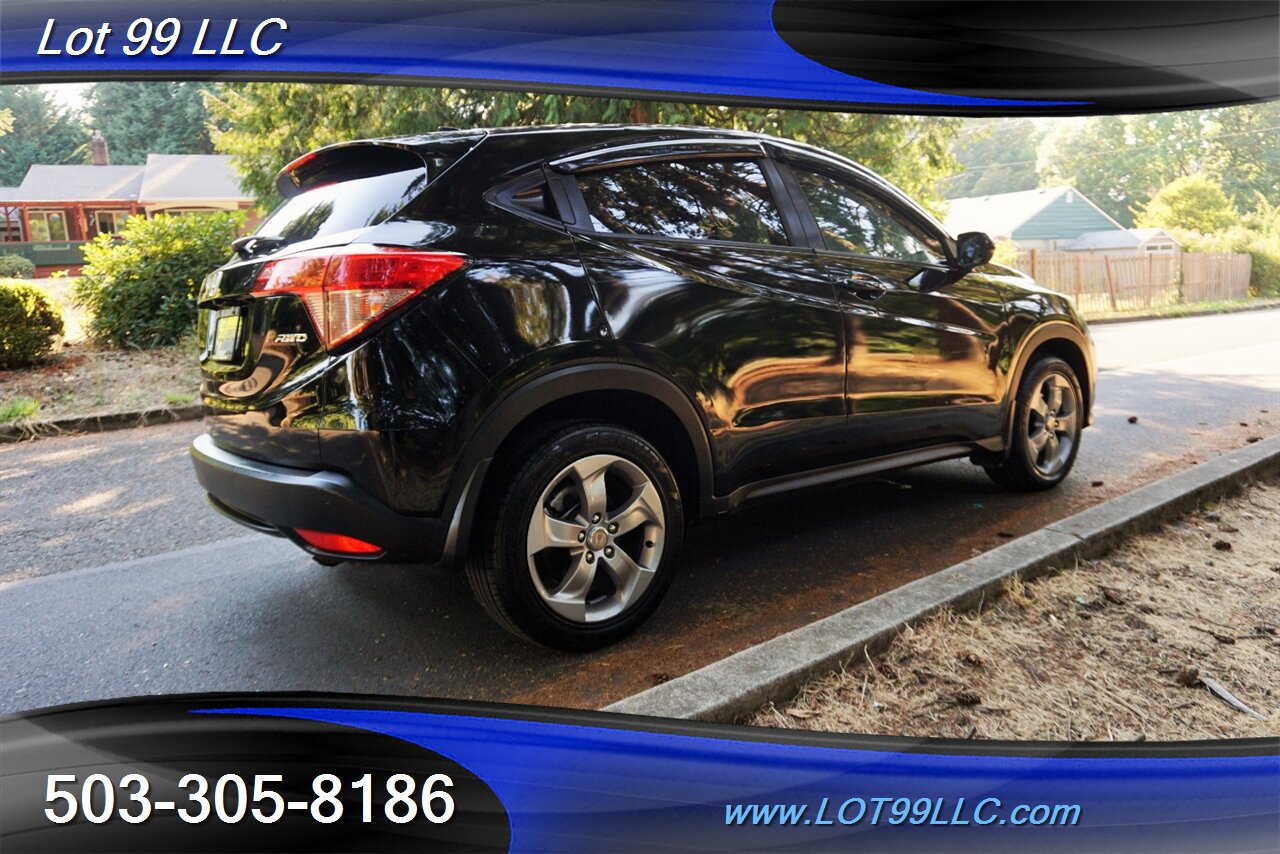 2018 Honda HR-V LX AWD 1.8L Automatic New Tires 2 OWNERS 31 MPG   - Photo 9 - Milwaukie, OR 97267