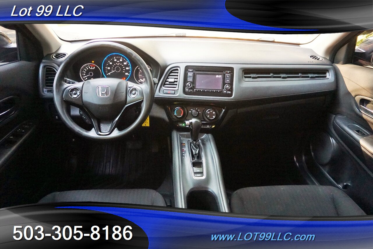 2018 Honda HR-V LX AWD 1.8L Automatic New Tires 2 OWNERS 31 MPG   - Photo 2 - Milwaukie, OR 97267