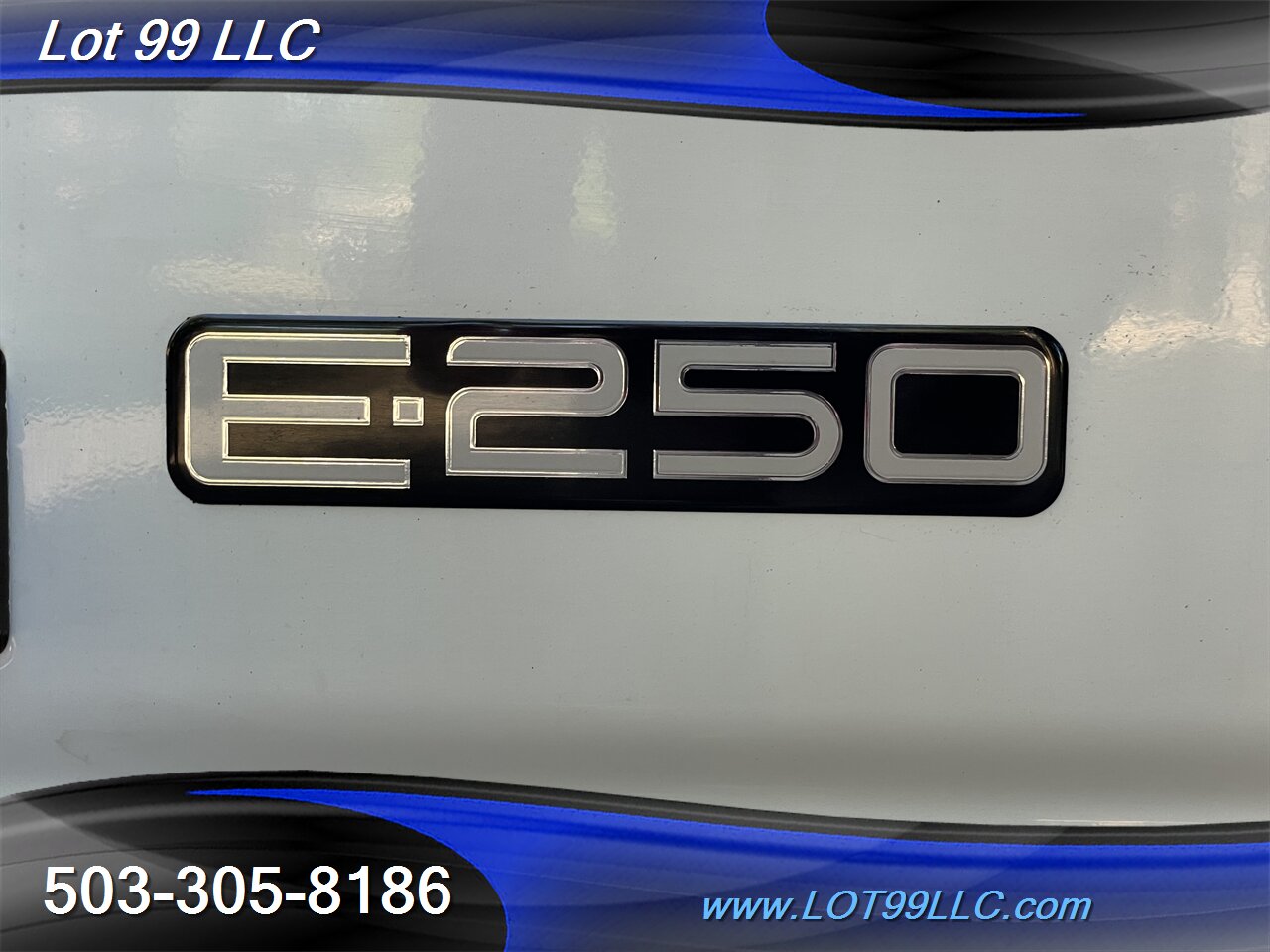 2000 Ford E-Series Van Conversion Van 122k Miles ** Large Rear Bed ** Qua   - Photo 31 - Milwaukie, OR 97267