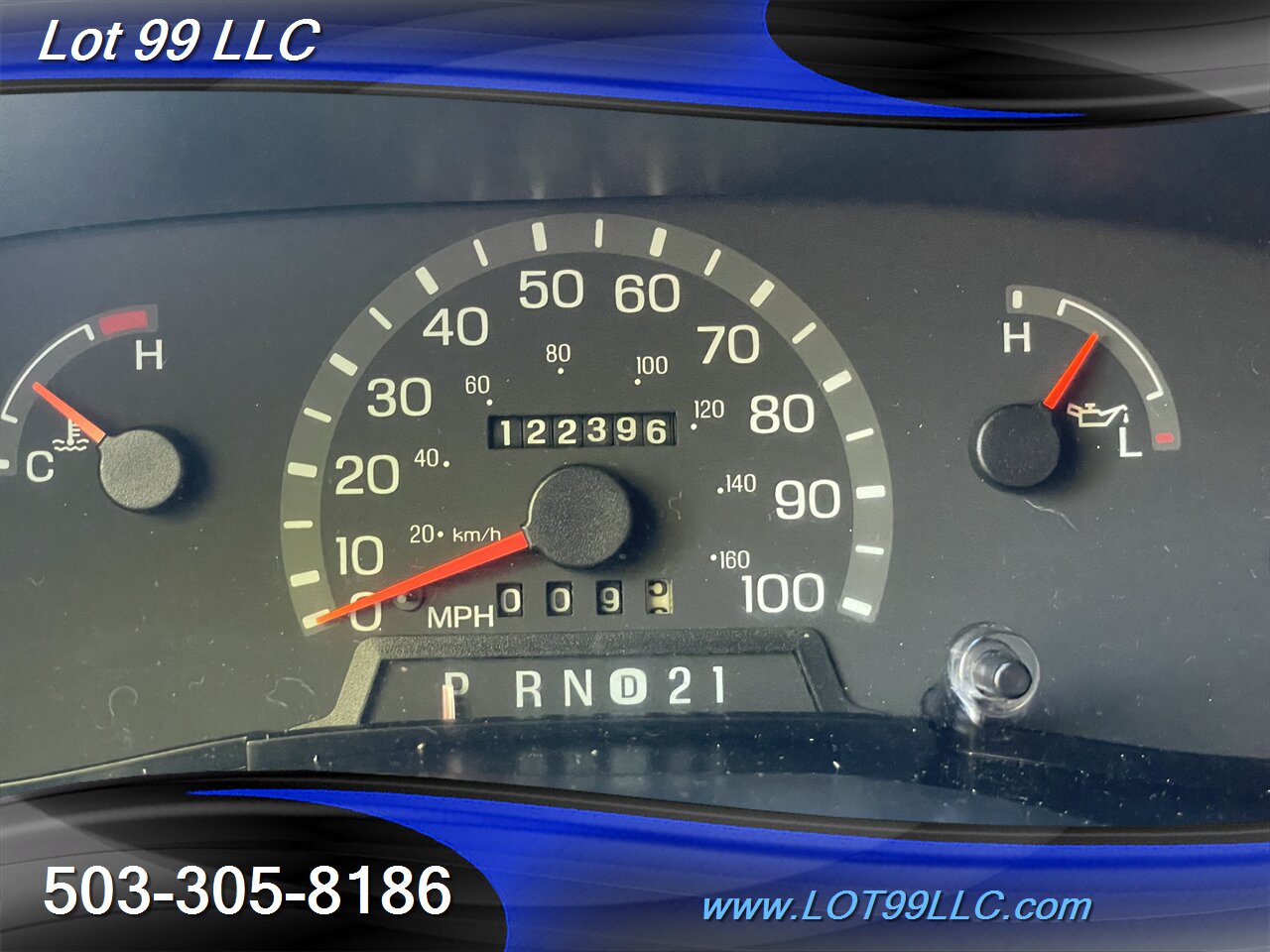 2000 Ford E-Series Van Conversion Van 122k Miles ** Large Rear Bed ** Qua   - Photo 12 - Milwaukie, OR 97267