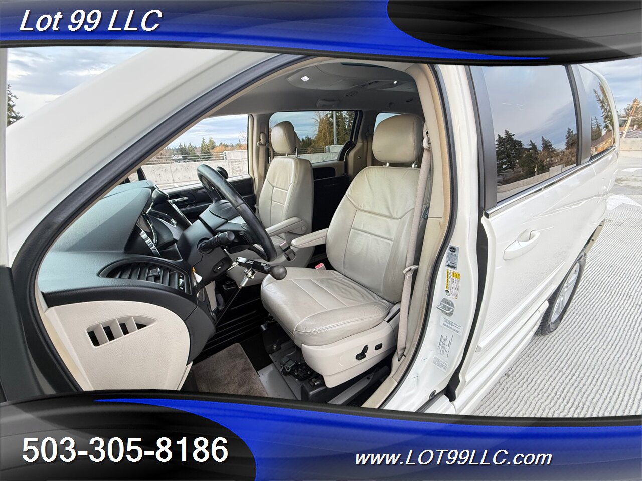 2011 Dodge Grand Caravan ** WHEELCHAIR VAN ** 53k Miles Leather   - Photo 13 - Milwaukie, OR 97267