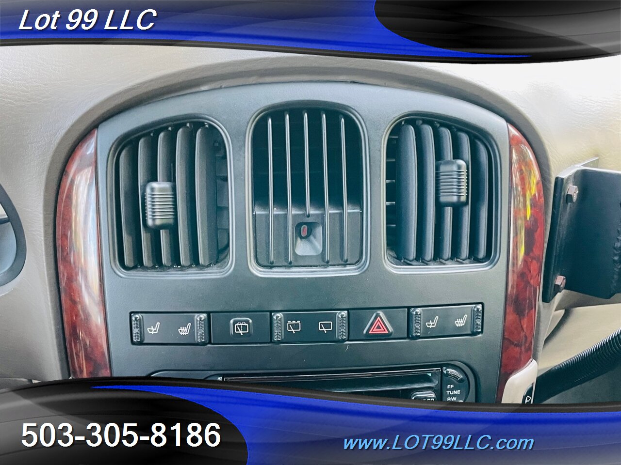 2003 Chrysler Town & Country LXi WHEELCHAIR VAN Htd Leather Hand Controls   - Photo 42 - Milwaukie, OR 97267