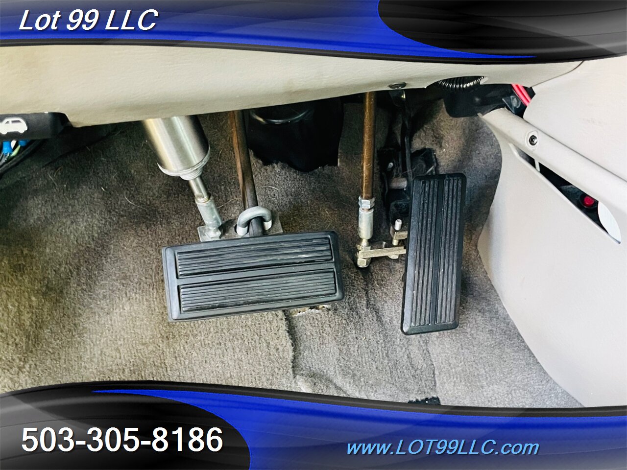 2003 Chrysler Town & Country LXi WHEELCHAIR VAN Htd Leather Hand Controls   - Photo 12 - Milwaukie, OR 97267
