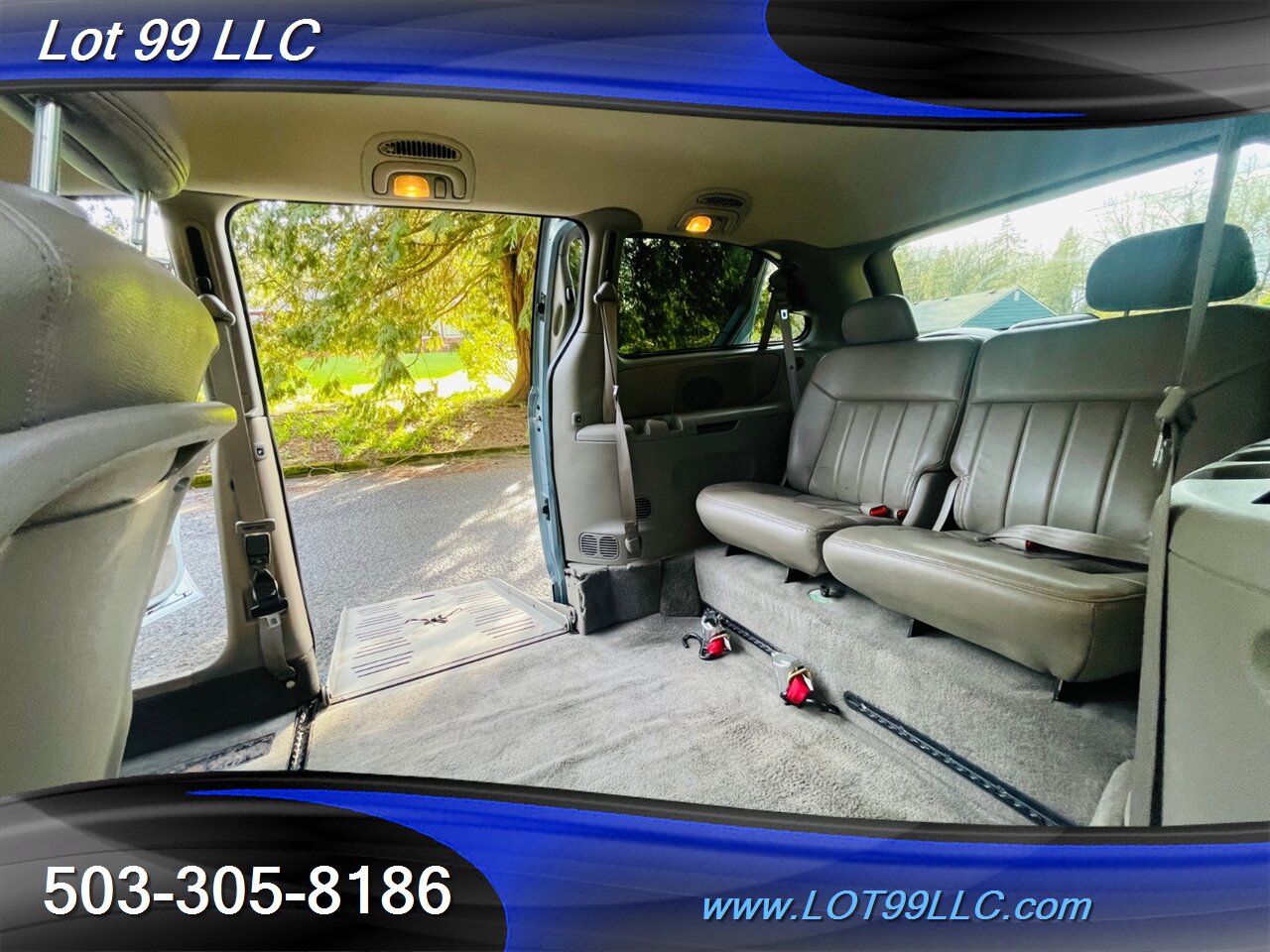 2003 Chrysler Town & Country LXi WHEELCHAIR VAN Htd Leather Hand Controls   - Photo 59 - Milwaukie, OR 97267