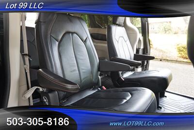 2018 Chrysler Pacifica Touring Plus 87k Dual Power Doors Leather GPS   - Photo 17 - Milwaukie, OR 97267