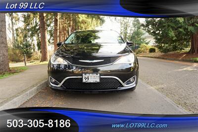 2018 Chrysler Pacifica Touring Plus 87k Dual Power Doors Leather GPS   - Photo 6 - Milwaukie, OR 97267