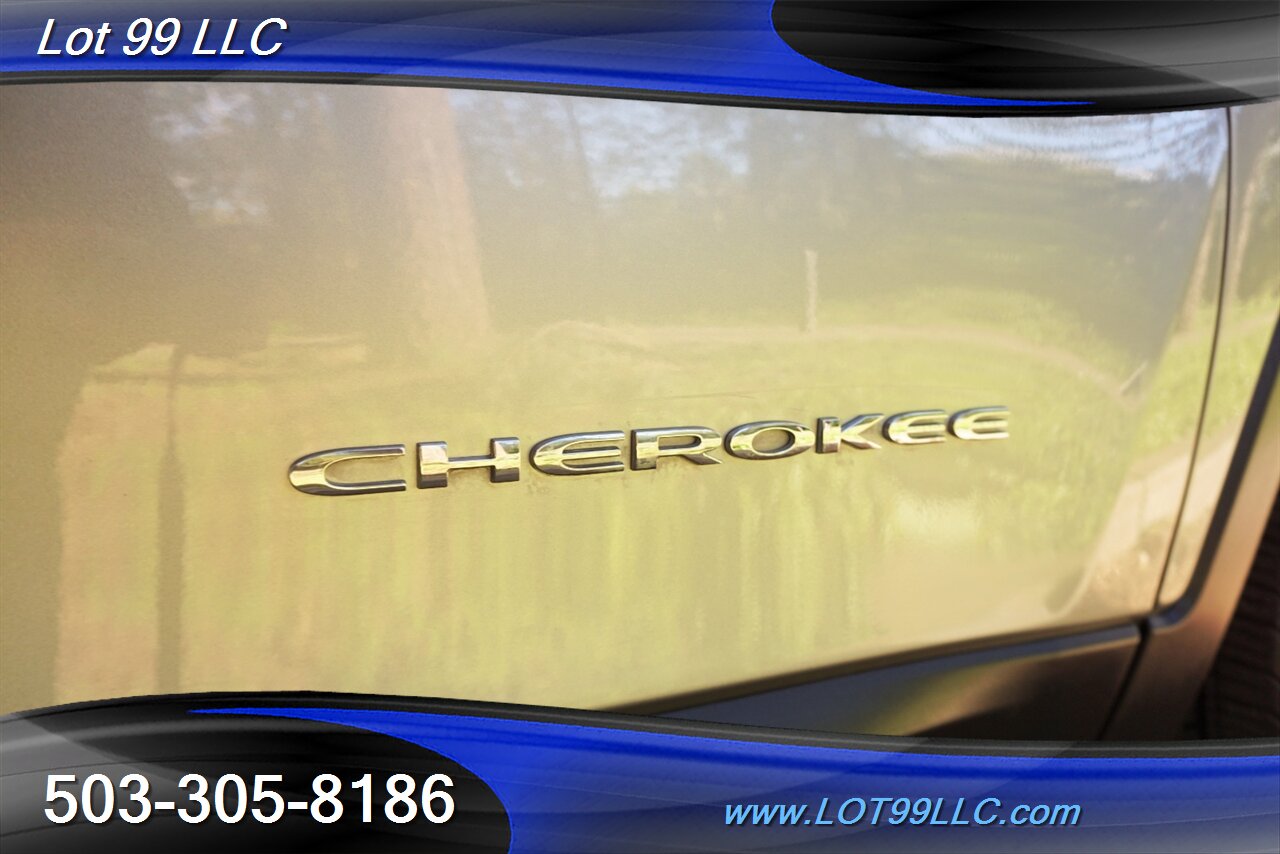 2016 Jeep Cherokee Sport Altitude Only 50K 2.4L Automatic Newer Tires   - Photo 33 - Milwaukie, OR 97267