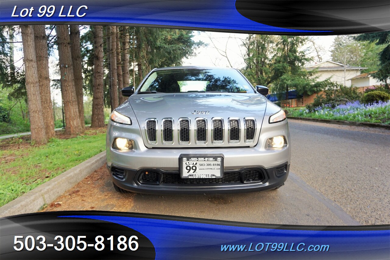 2016 Jeep Cherokee Sport Altitude Only 50K 2.4L Automatic Newer Tires   - Photo 5 - Milwaukie, OR 97267