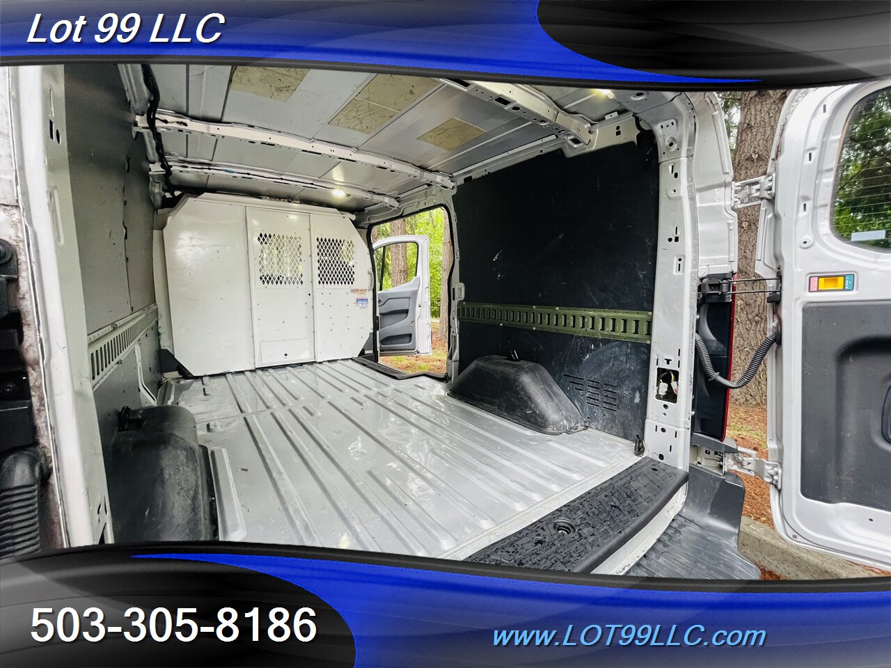 2015 Ford Transit CARGO VAN  71K Leather Divider Wall   - Photo 19 - Milwaukie, OR 97267