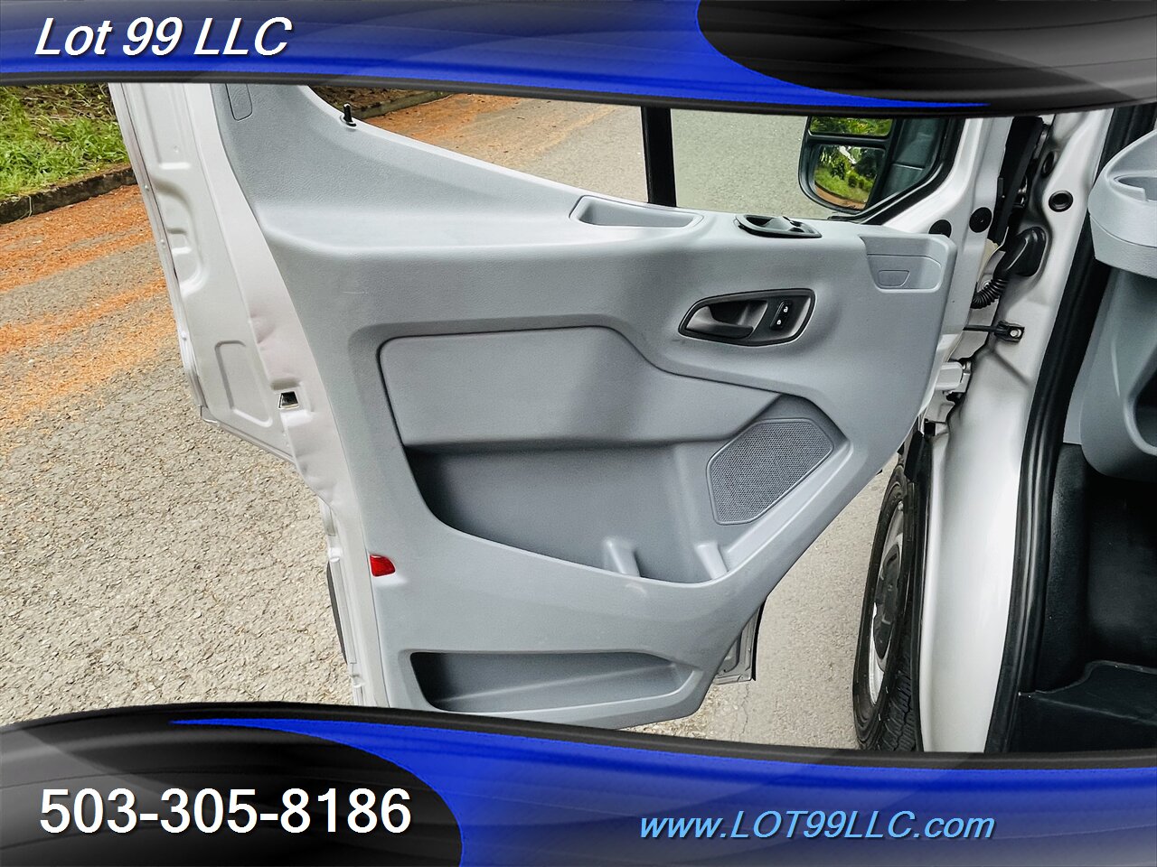 2015 Ford Transit CARGO VAN  71K Leather Divider Wall   - Photo 26 - Milwaukie, OR 97267