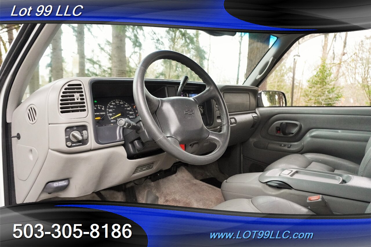 1998 Chevrolet Suburban K1500 LT 4X4 V8 5.7L Auto Leather LITED Premium Wheels Newer Tires NO RUST ROOF RACK - Photo 12 - Milwaukie, OR 97267