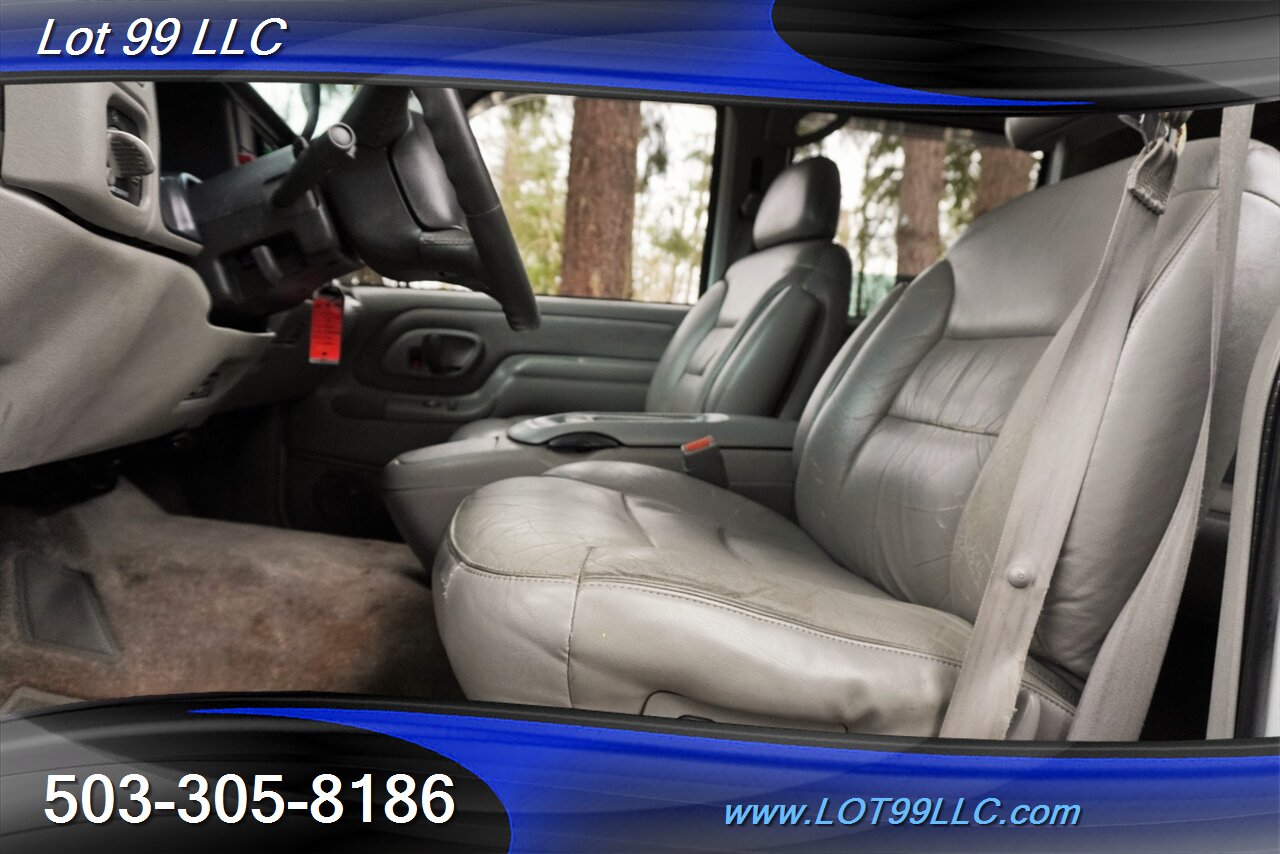 1998 Chevrolet Suburban K1500 LT 4X4 V8 5.7L Auto Leather LITED Premium Wheels Newer Tires NO RUST ROOF RACK - Photo 13 - Milwaukie, OR 97267