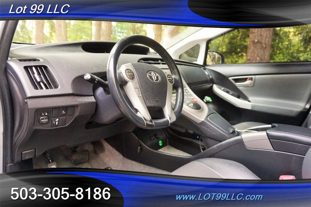 2012 Toyota Prius One 1.8L Auto Heated Leather GPS Newer Tires   - Photo 12 - Milwaukie, OR 97267