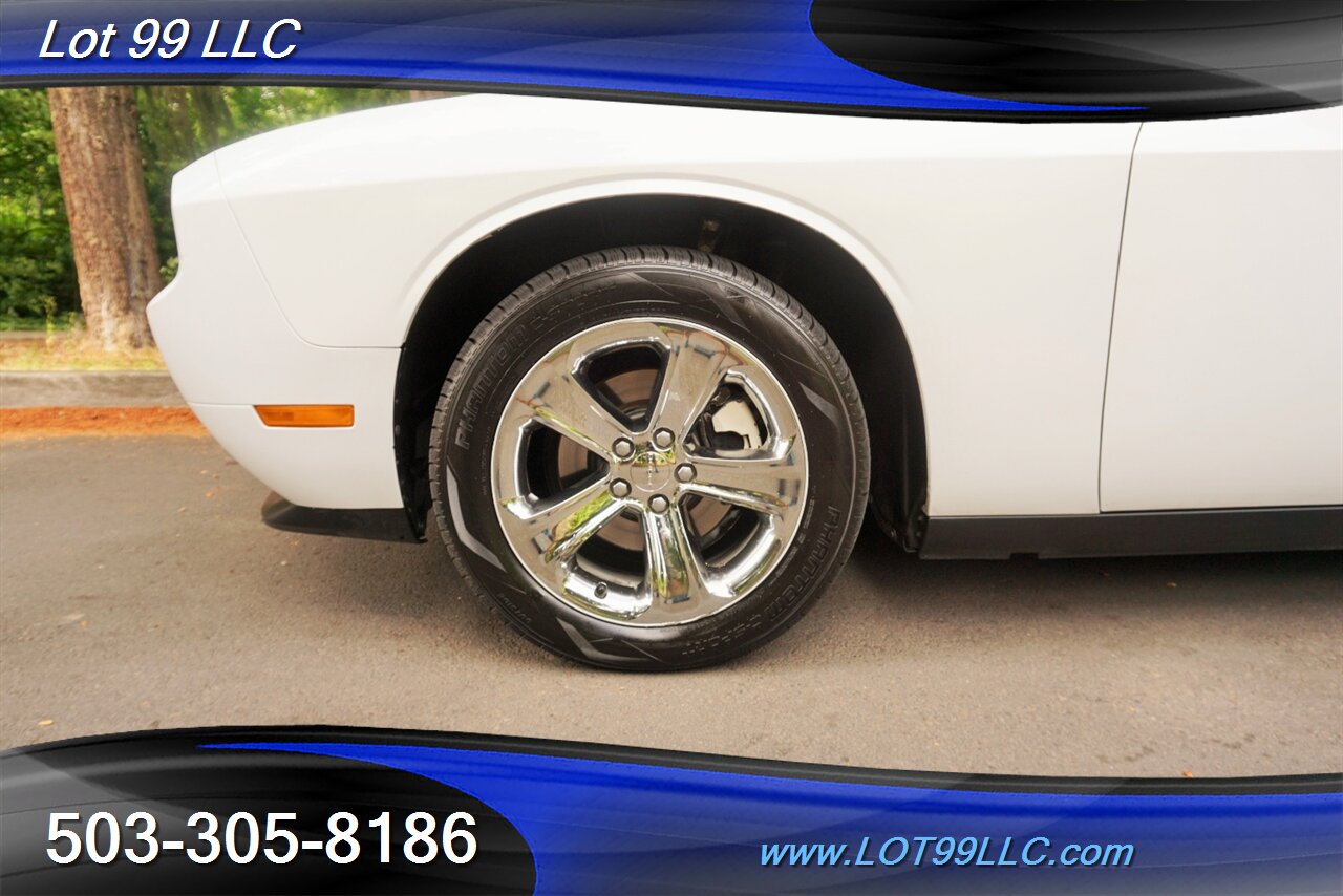 2013 Dodge Challenger SE Coupe 3.6L Automatic Rear Spoiler Chrome Wheels   - Photo 3 - Milwaukie, OR 97267