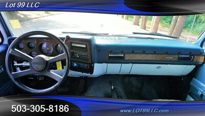 1989 GMC Suburban GMC Chevrolet 2500 4dr 4X4 V8 Lifted 20S 35   - Photo 2 - Milwaukie, OR 97267