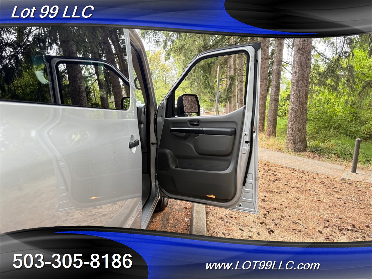 2021 Nissan NV 3500 HD SV 49k Miles 12 Passenger Van  NEW TIRES 1-Owner Navi Camera Parking Sensors Tinted - Photo 35 - Milwaukie, OR 97267
