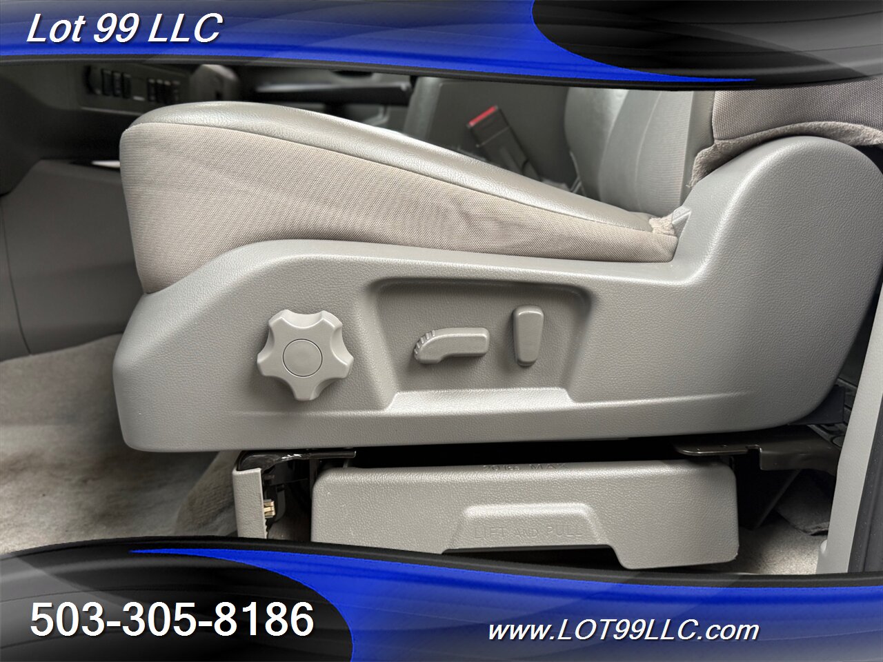 2021 Nissan NV 3500 HD SV 49k Miles 12 Passenger Van  NEW TIRES 1-Owner Navi Camera Parking Sensors Tinted - Photo 34 - Milwaukie, OR 97267