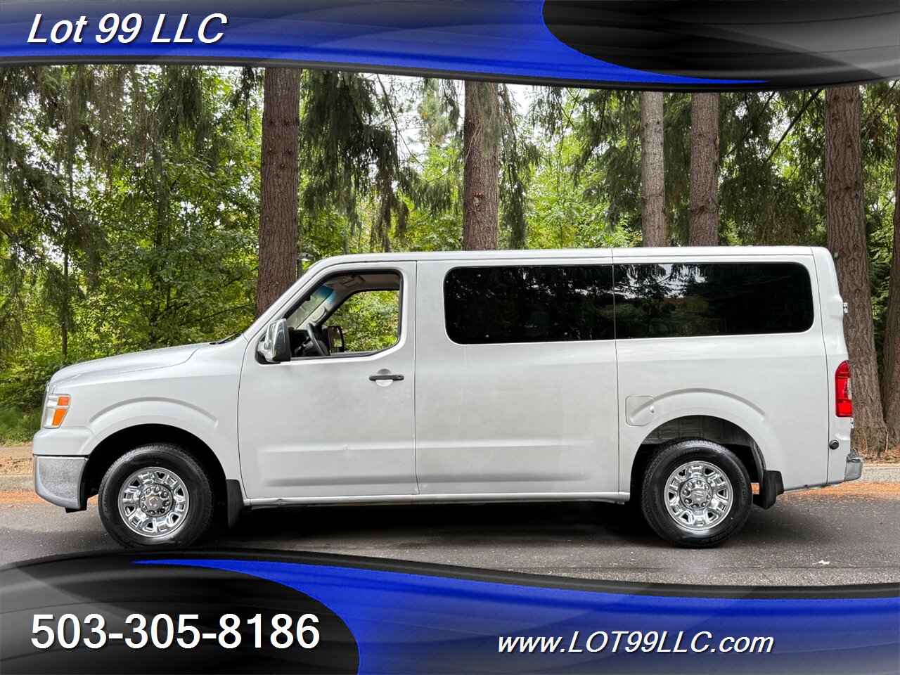 2021 Nissan NV 3500 HD SV 49k Miles 12 Passenger Van  NEW TIRES 1-Owner Navi Camera Parking Sensors Tinted - Photo 1 - Milwaukie, OR 97267