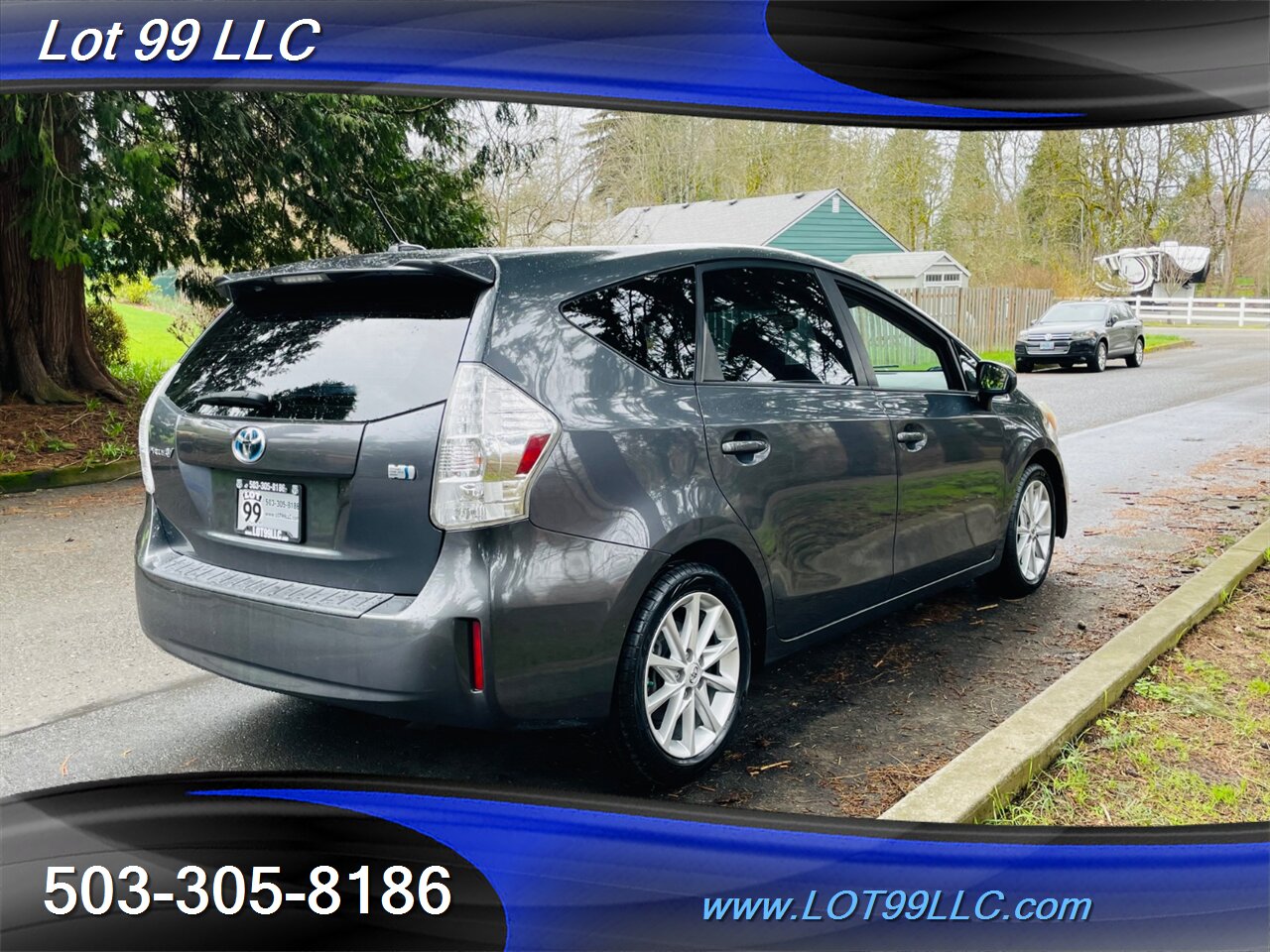 2013 Toyota Prius V Five 143k NEW TIRES Navigation Camera Heated Seats   - Photo 4 - Milwaukie, OR 97267