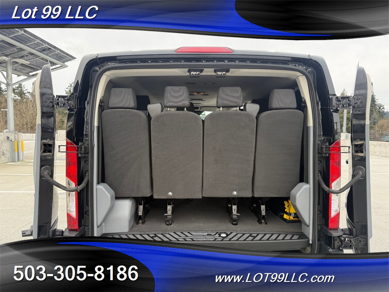 2017 Ford Transit 350 XLT ** 15 Passenger Van ** Tinted Windows Back ** Prior Certified Pre-Owned ** - Photo 19 - Milwaukie, OR 97267