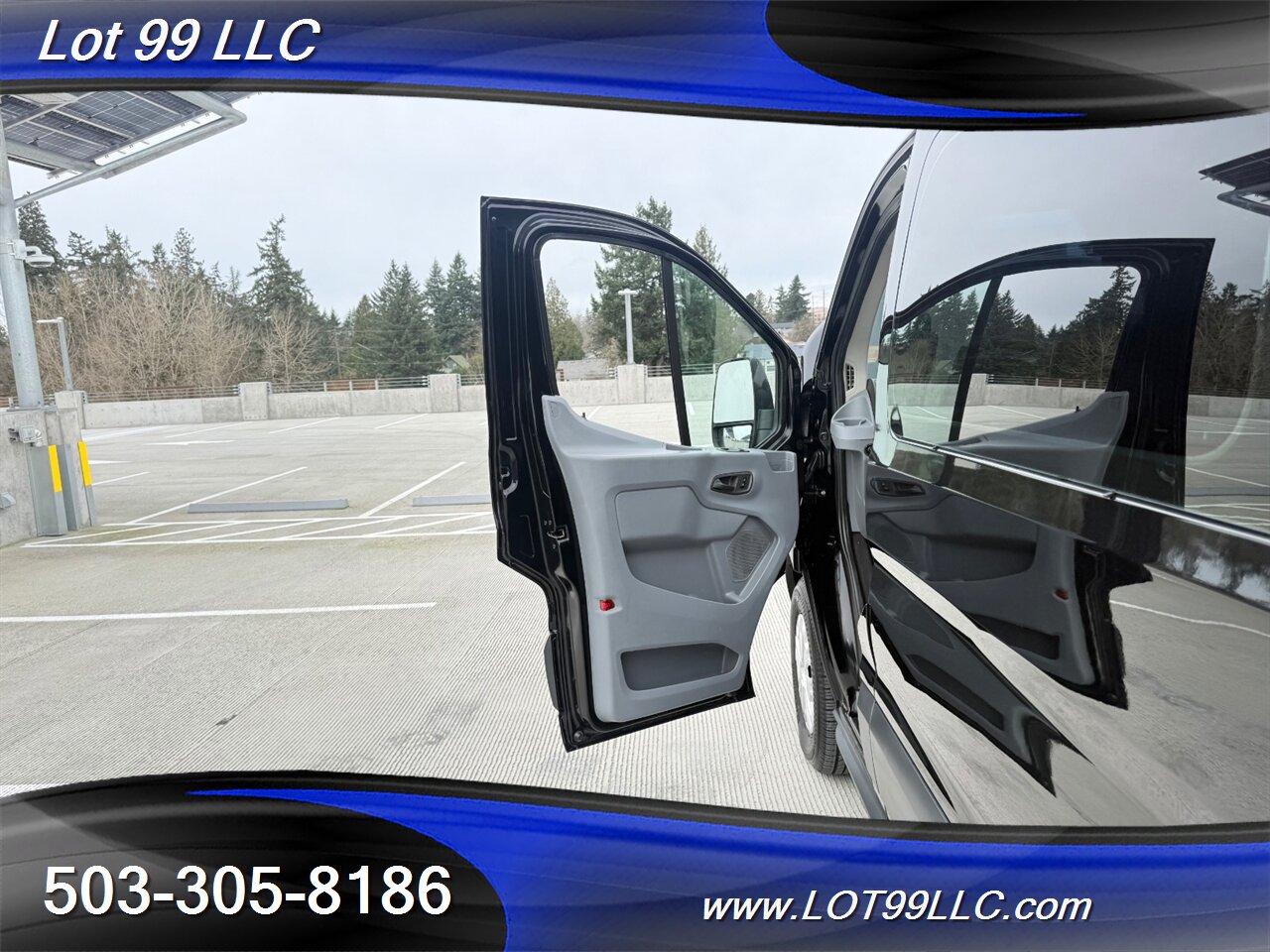 2017 Ford Transit 350 XLT ** 15 Passenger Van ** Tinted Windows Back ** Prior Certified Pre-Owned ** - Photo 29 - Milwaukie, OR 97267