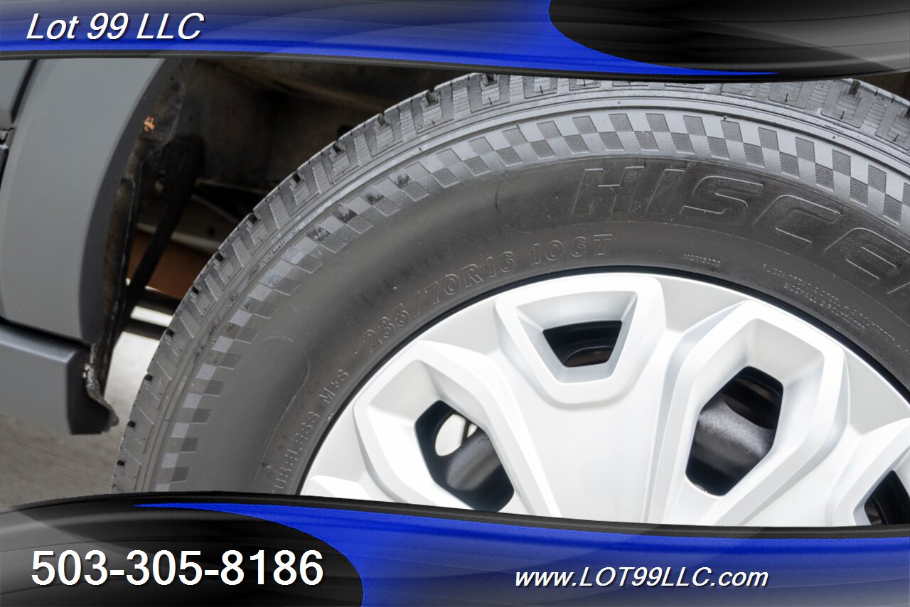 2017 Ford Transit 350 XLT ** 15 Passenger Van ** Tinted Windows Back ** Prior Certified Pre-Owned ** - Photo 52 - Milwaukie, OR 97267