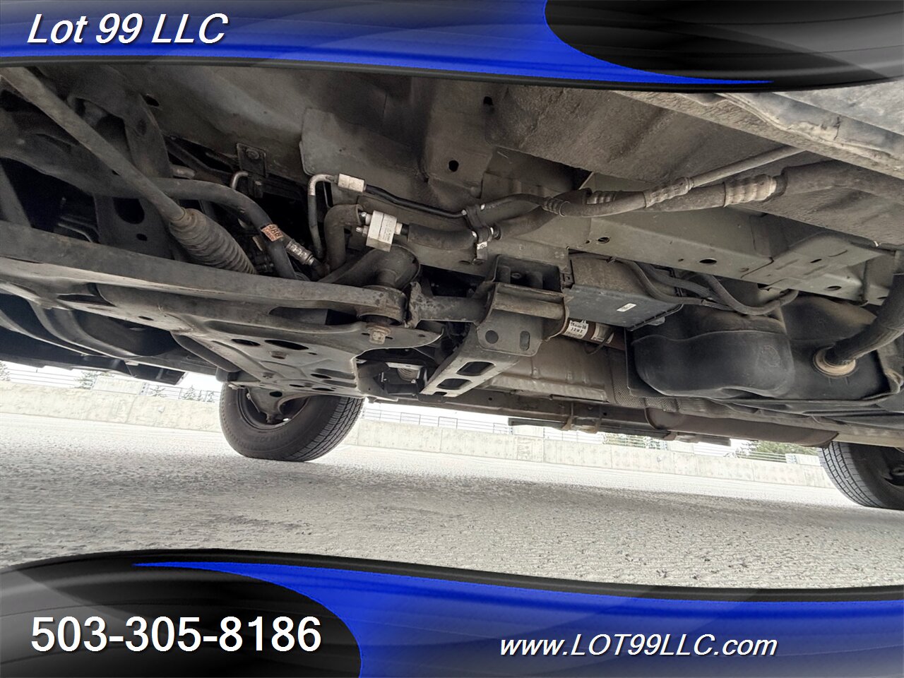 2017 Ford Transit 350 XLT ** 15 Passenger Van ** Tinted Windows Back ** Prior Certified Pre-Owned ** - Photo 55 - Milwaukie, OR 97267