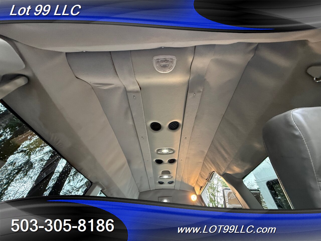 2005 Ford E-Series Van E-150 XLT V8 Ricon Power Side Wheelchair Lift Cruise Control - Photo 49 - Milwaukie, OR 97267