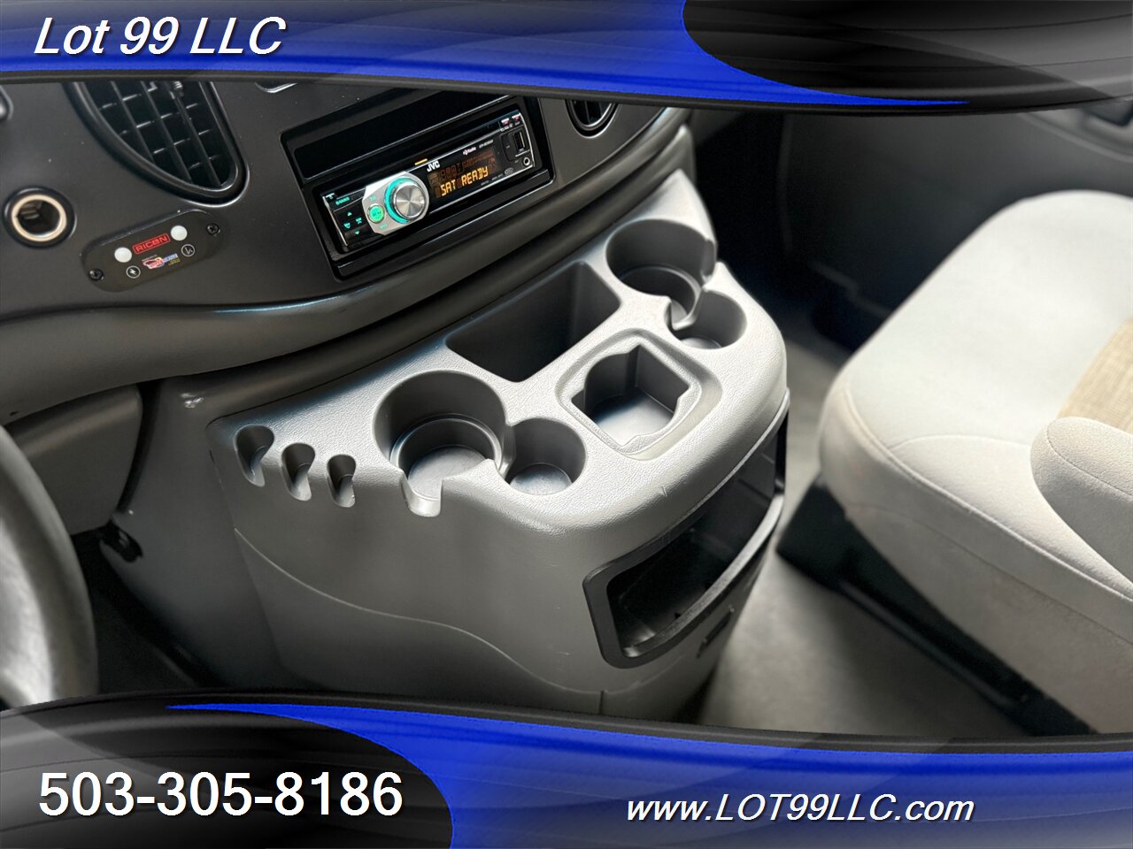 2005 Ford E-Series Van E-150 XLT V8 Ricon Power Side Wheelchair Lift Cruise Control - Photo 36 - Milwaukie, OR 97267