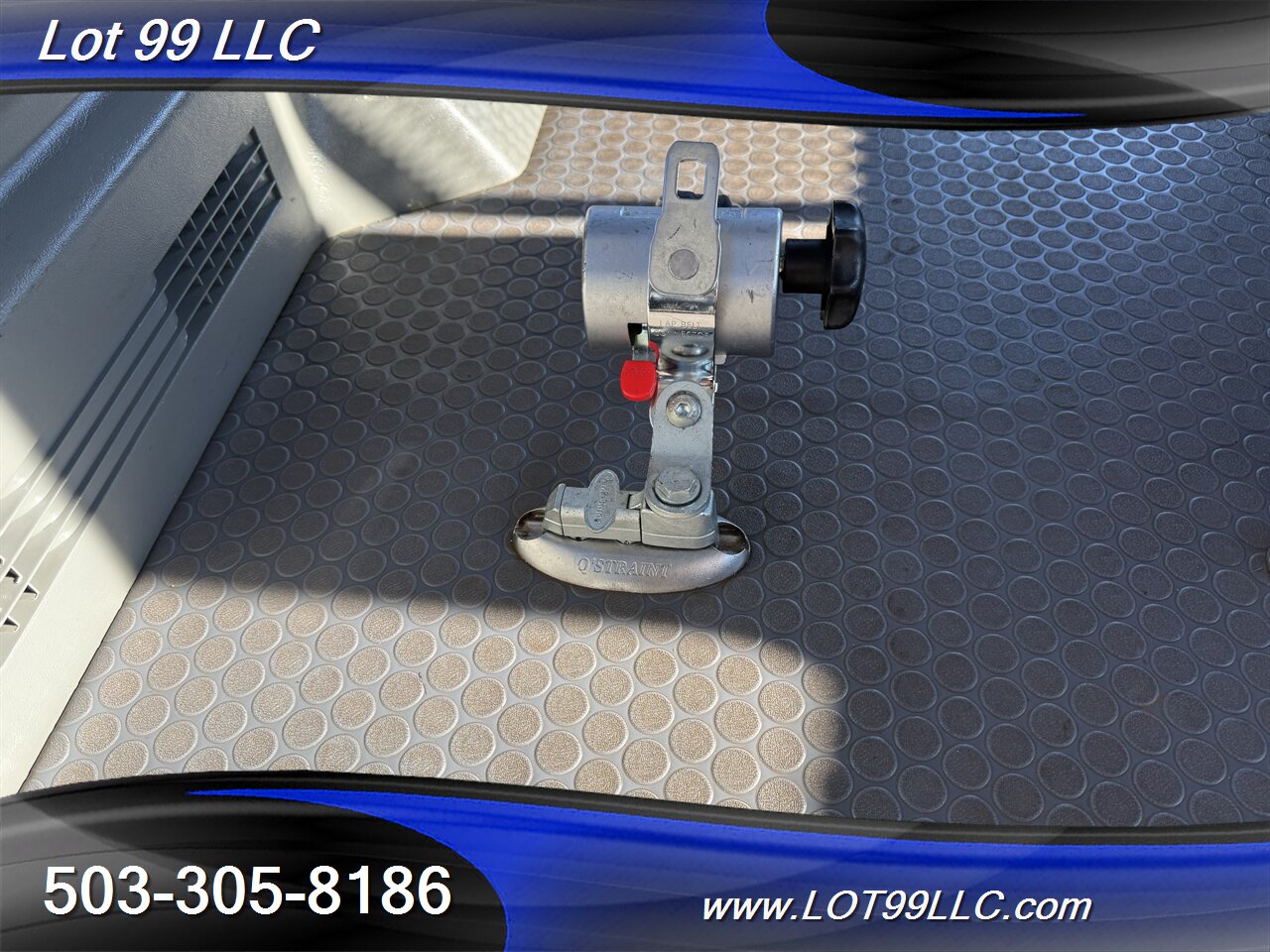 2005 Ford E-Series Van E-150 XLT V8 Ricon Power Side Wheelchair Lift Cruise Control - Photo 62 - Milwaukie, OR 97267