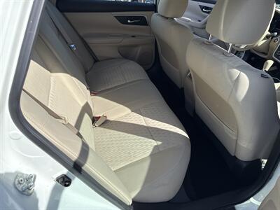 2016 Nissan Altima 2.5 SV   - Photo 12 - Toms River, NJ 08753