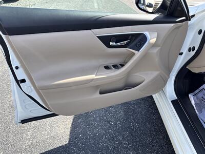 2016 Nissan Altima 2.5 SV   - Photo 17 - Toms River, NJ 08753