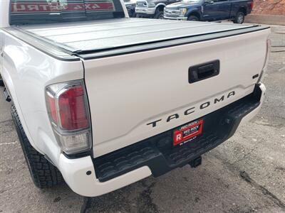 2020 Toyota Tacoma TRD Sport   - Photo 17 - Saint George, UT 84770