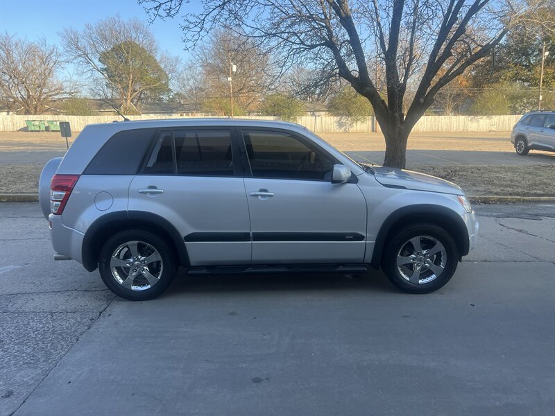 2012 Suzuki Grand Vitara Base