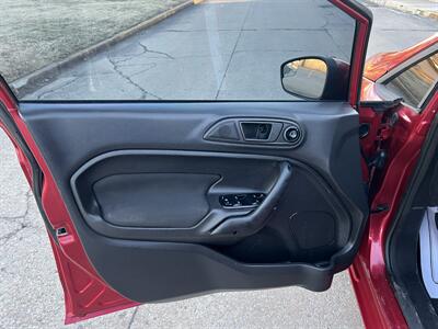 2011 Ford Fiesta SE   - Photo 7 - Tulsa, OK 74112