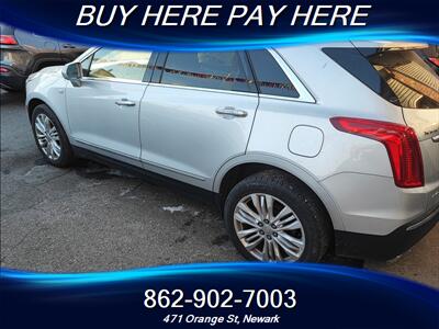 2018 Cadillac XT5 Premium Luxury   - Photo 2 - Newark, NJ 07107