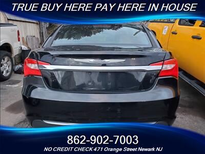 2011 Chrysler 200 Limited   - Photo 3 - Newark, NJ 07107